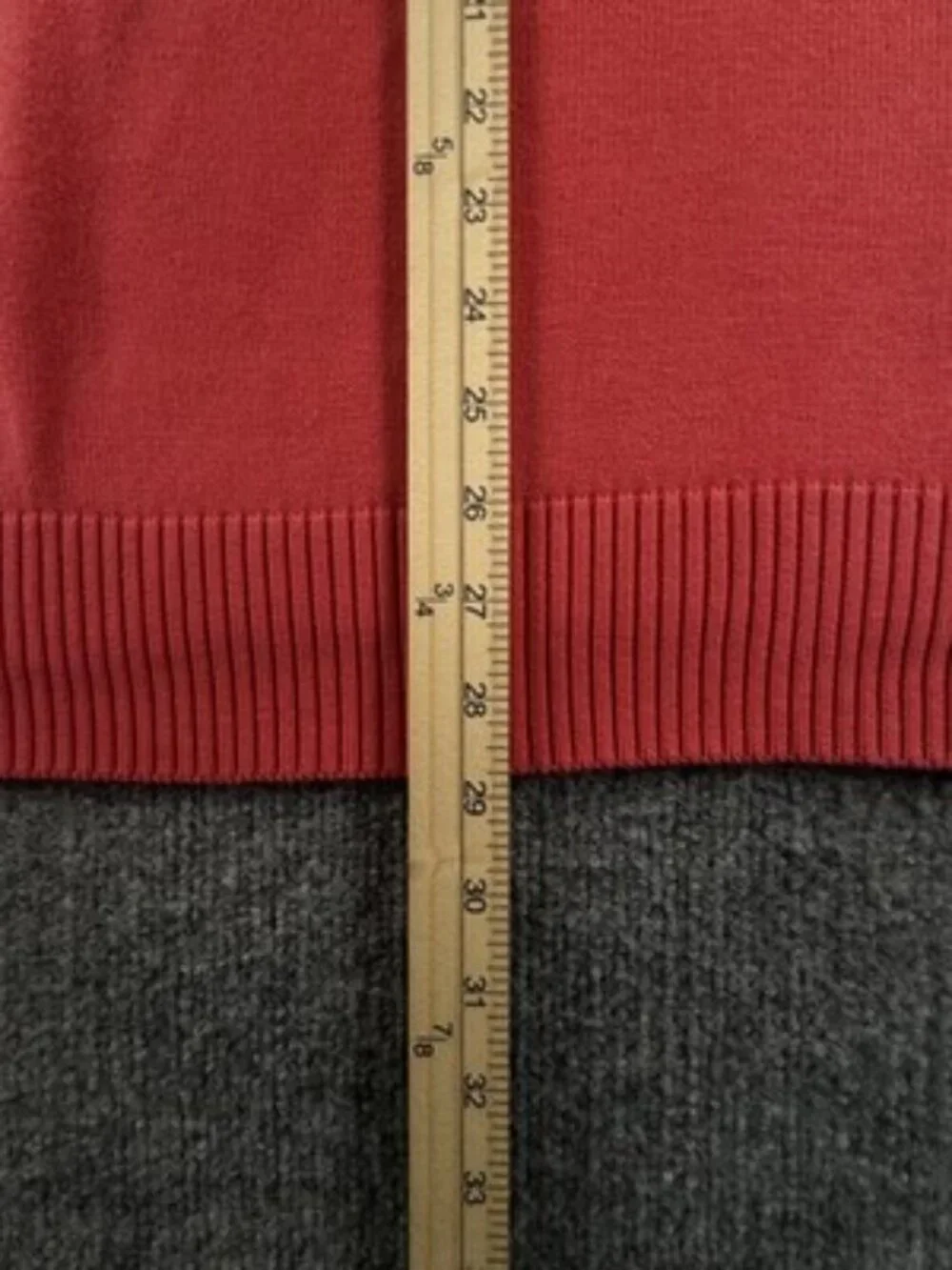 Burberry London Crew Neck Logo Pullover 8 Red Knit Solid Long Sleeve Mens Adult